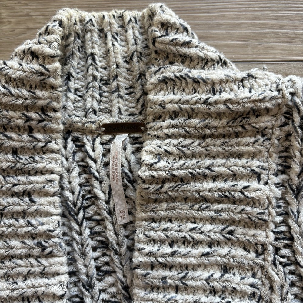 Free People Sweater XS Gray‎ Knit Heavy Thick Cotton Cardigan Open Oversized - Picture 3 of 5